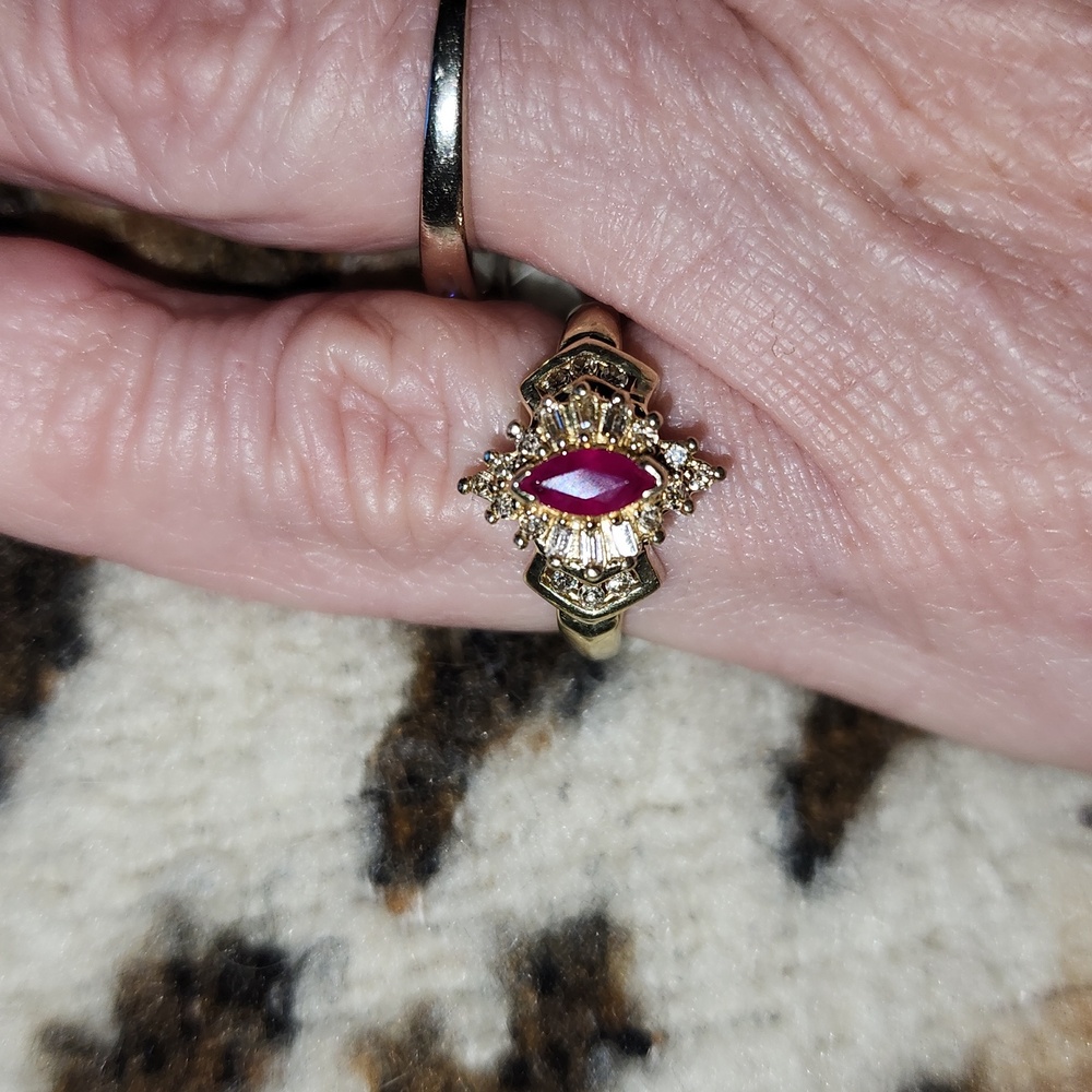 Beautiful Alwand Vahan 10k Yellow Gold Ruby Diamond Ring Size 5 or 5.5
